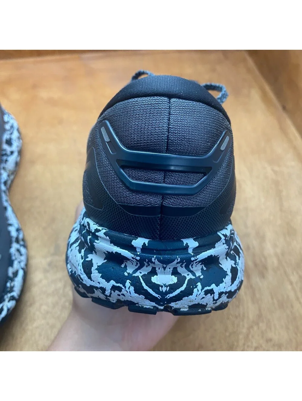 Brooks Ghost 15 Mens Sz 11.5 D Running Shoes Black Ebony Oyster Camo 1103931D004
